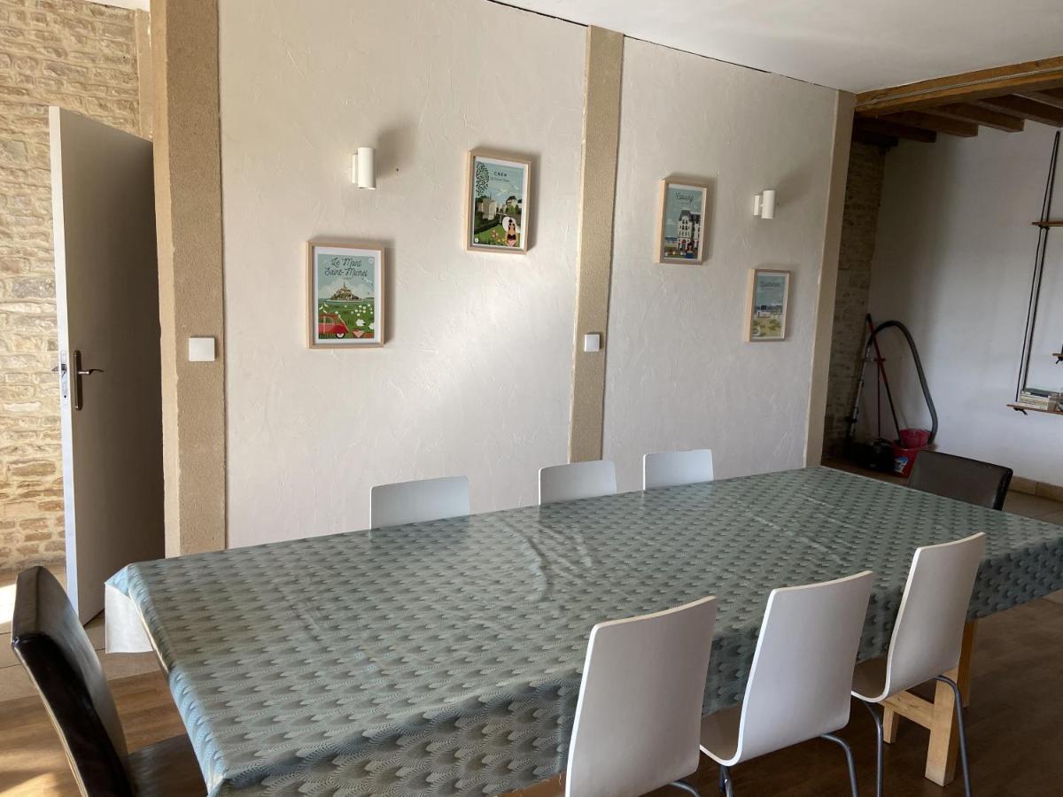 Familygites Meuvaines Buitenkant foto